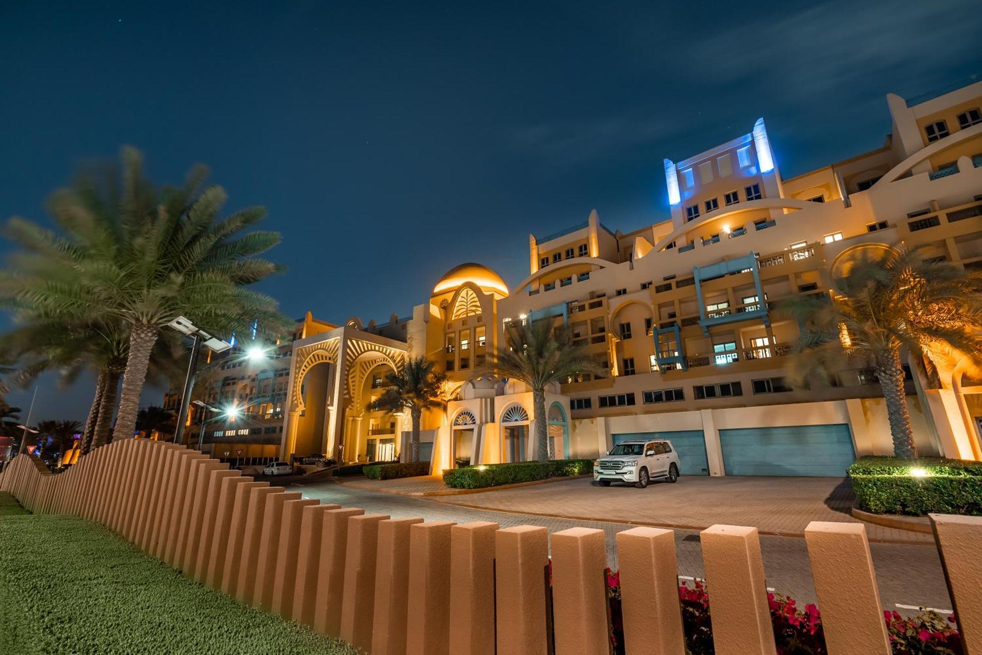 Simply Comfort In Sarai Palm Jumeirah Dubaj Kültér fotó