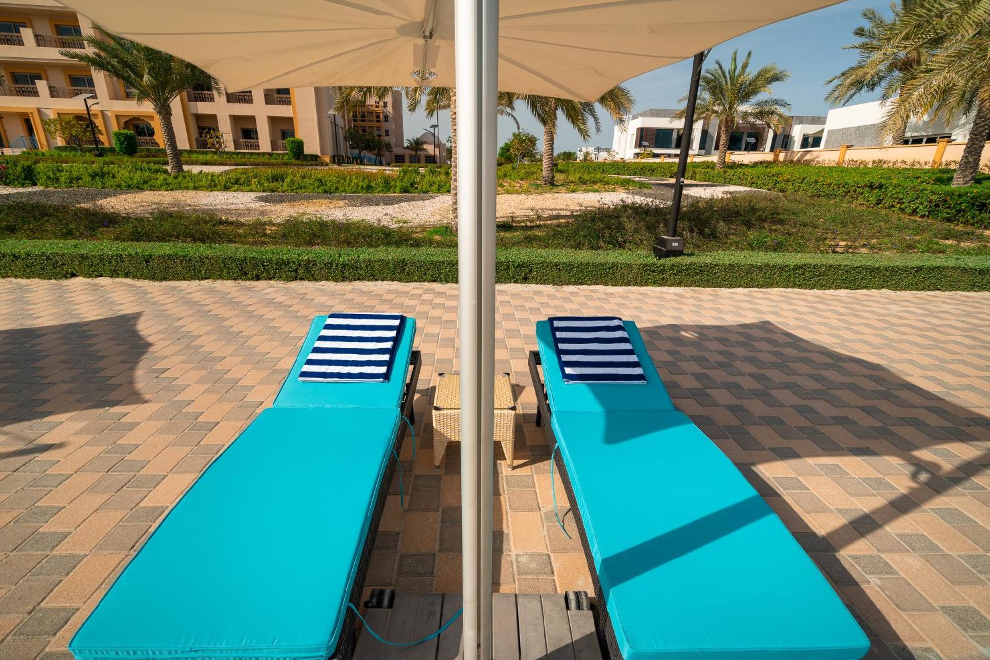 Simply Comfort In Sarai Palm Jumeirah Dubaj Kültér fotó